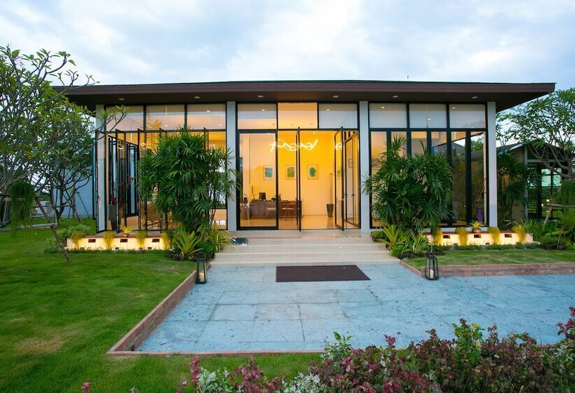 Triple Tree Beach Resort