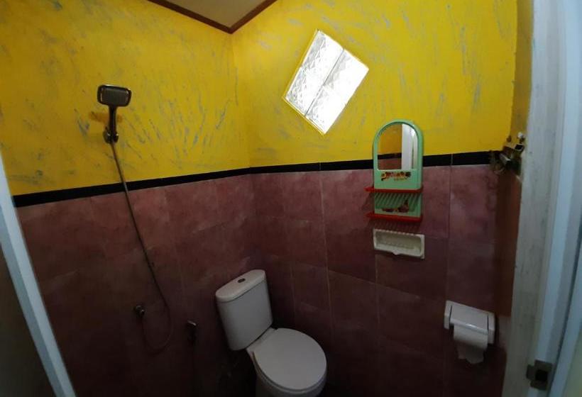 הוסטל Penginapan Sedap Malam