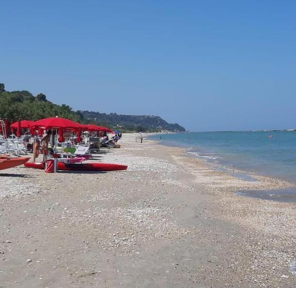 Ambruosi Village Resort & Spa