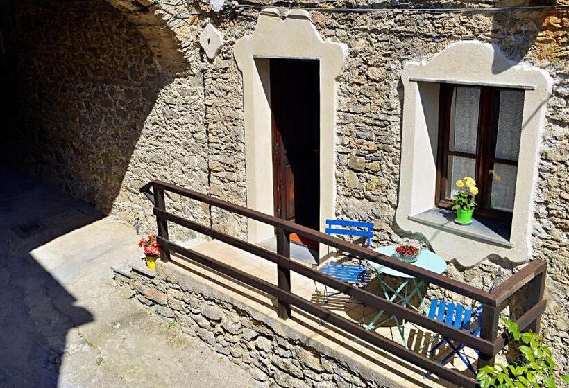 مبيت وإفطار La Casa Dei Nonni Castelbianco