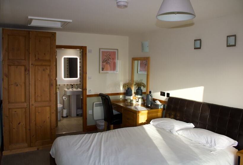 Fernhill Bed And Breakfast