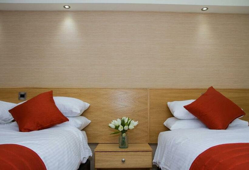 Отель Hill Park