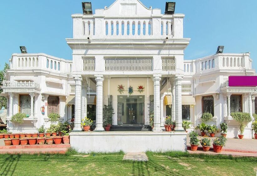 ホテル Lukergunj Holidays