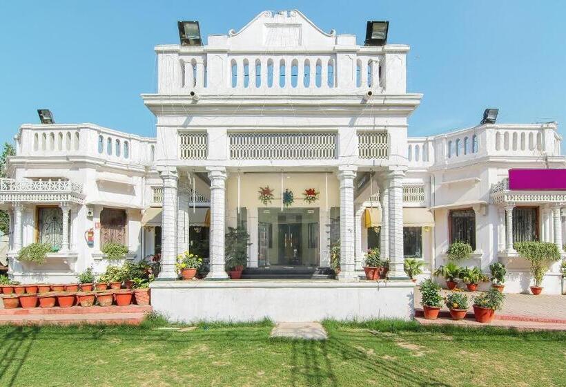 ホテル Lukergunj Holidays