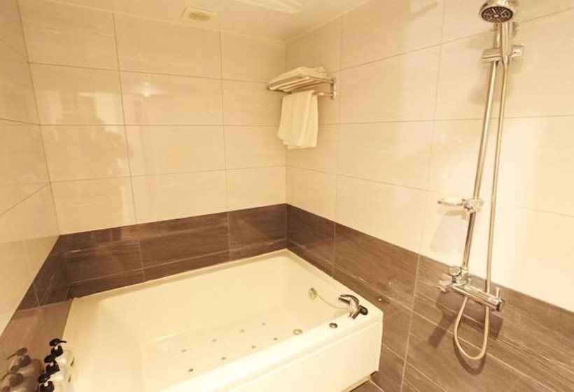 בית מלון כפרי Mito