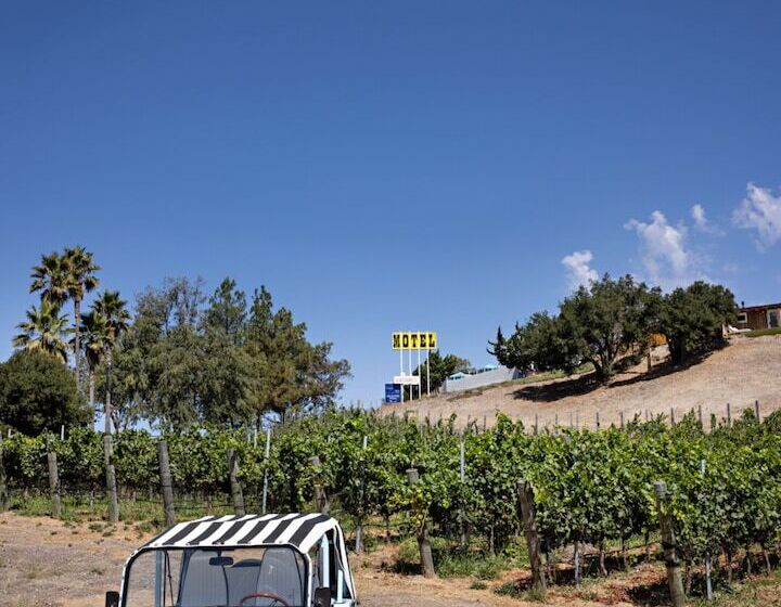 فندق Skyview Los Alamos  21 & Over Pool