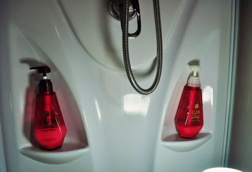 פנסיון Guest House Hide