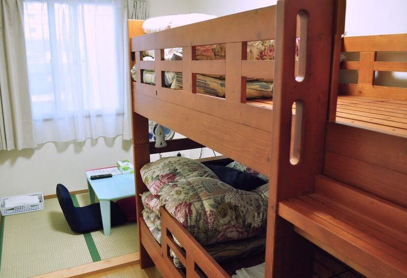 פנסיון Guest House Hide