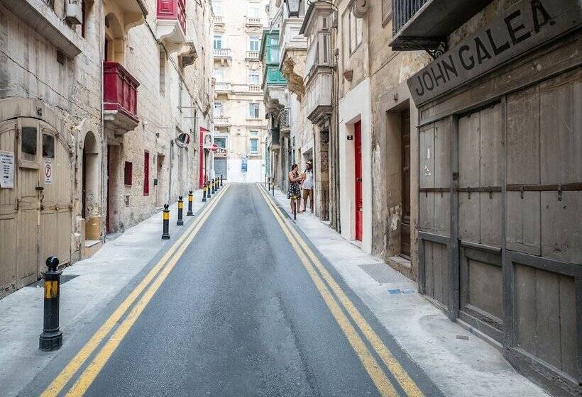 پانسیون Valletta Kampnar City Living
