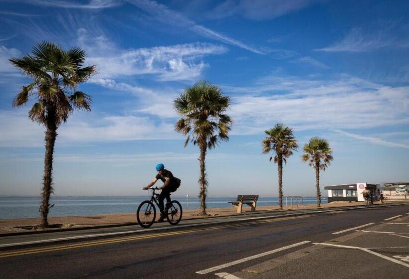 Southend Central Hotel   Close To Beach, City Centre, Train Station & Southend Airport