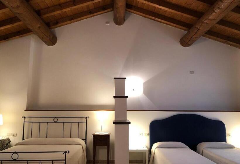 فندق Agriturismo Bitturelli