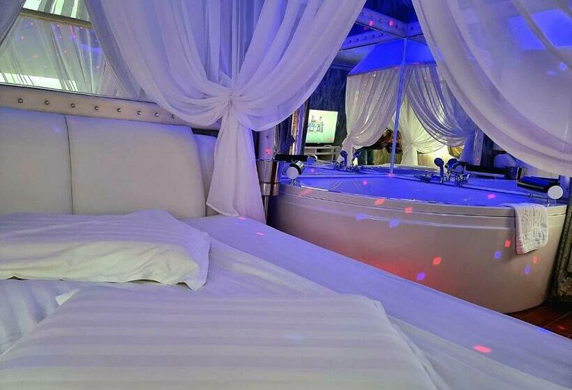 Anadi Hotel Boutique Only Adult