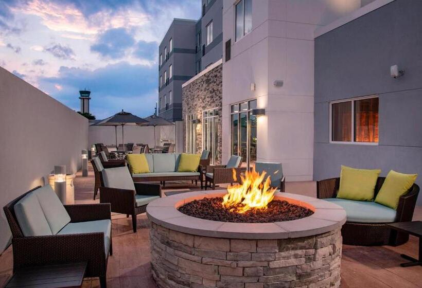 호텔 Fairfield Inn & Suites By Marriott Harrisburg International Airport