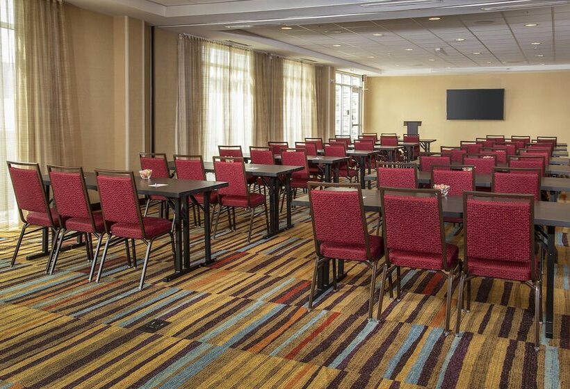 호텔 Fairfield Inn & Suites By Marriott Harrisburg International Airport