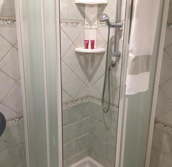 Отель Lalunanera