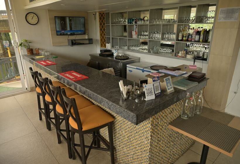 هتل River Retreat