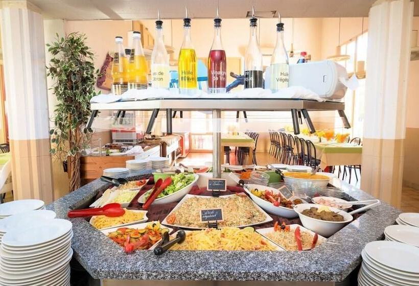 Отель Village Vacances Vaison La Romaine