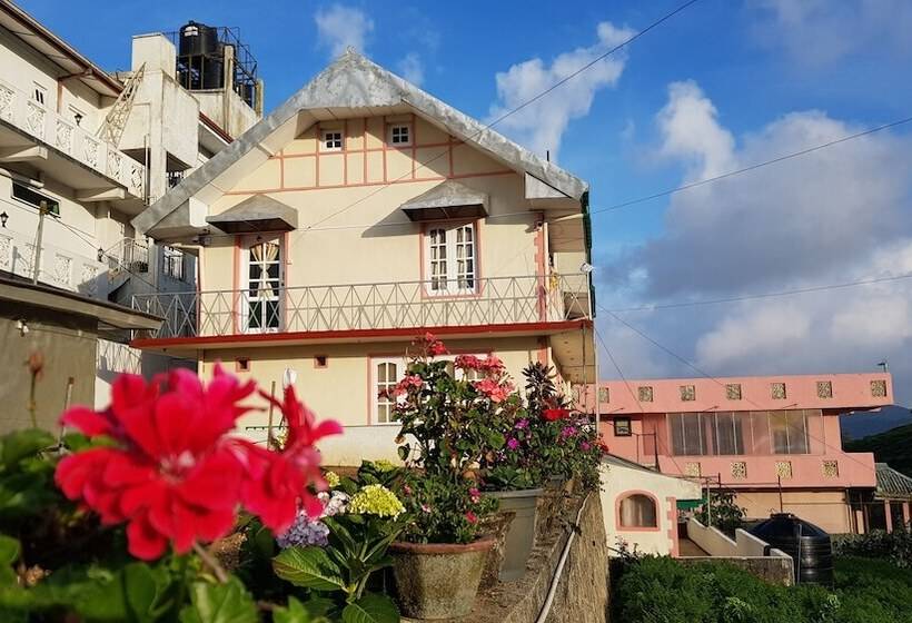 بنسيون Chandrasobana