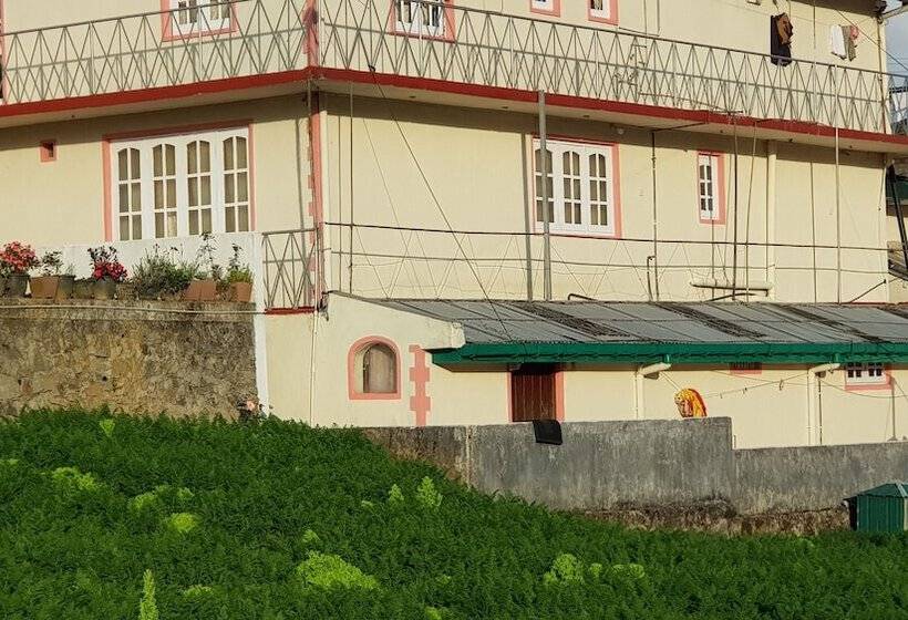 بنسيون Chandrasobana