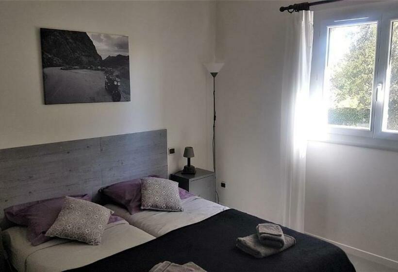 Пансион Corsica Paddock