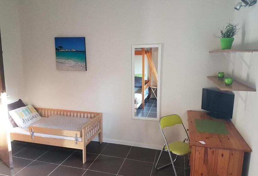 Пансион Corsica Paddock