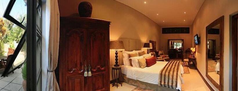 Пансион Cowrie Cove Guest House