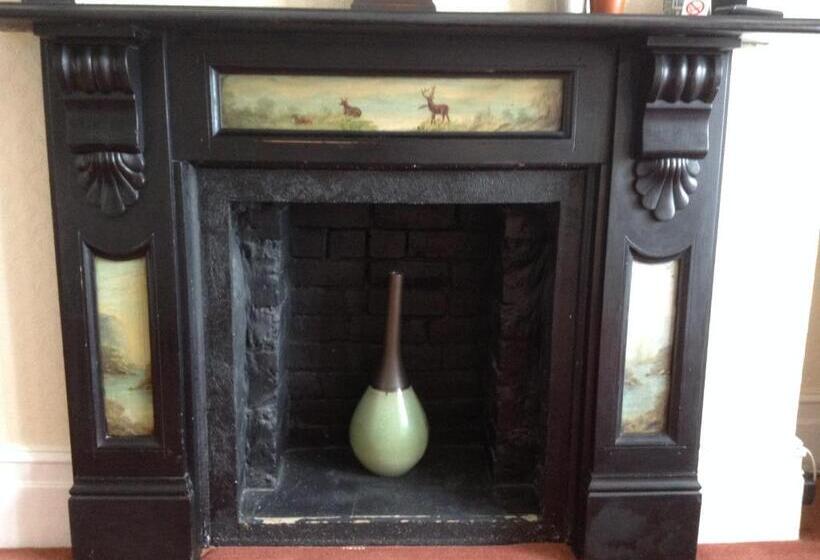 ペンション Endeavour Guest House