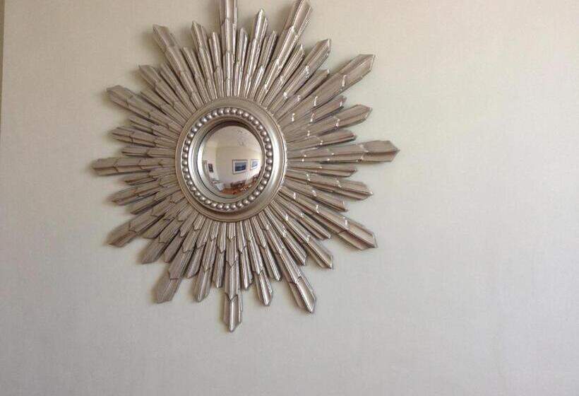 ペンション Endeavour Guest House