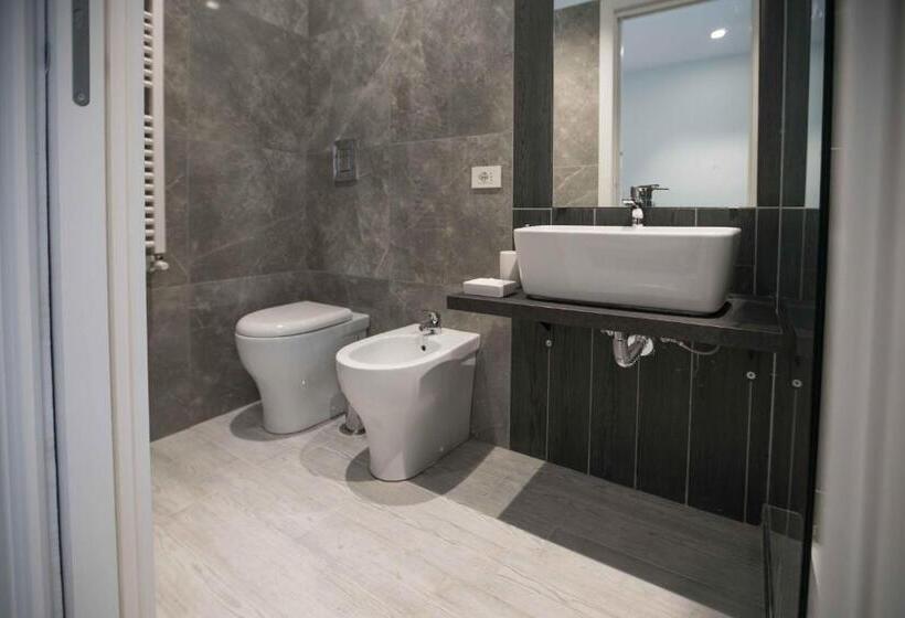 پانسیون Esposito Plaza S & Suite
