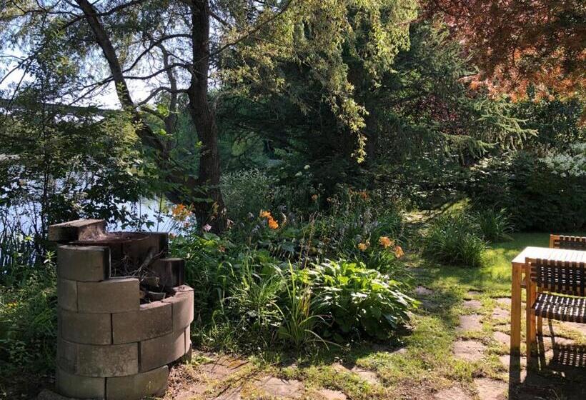 펜션 La Maison Jaune D Eastman