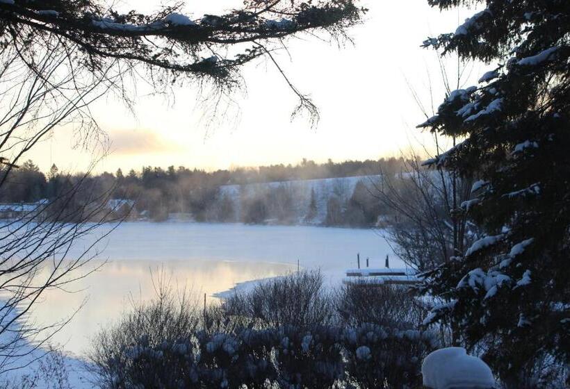 펜션 La Maison Jaune D Eastman