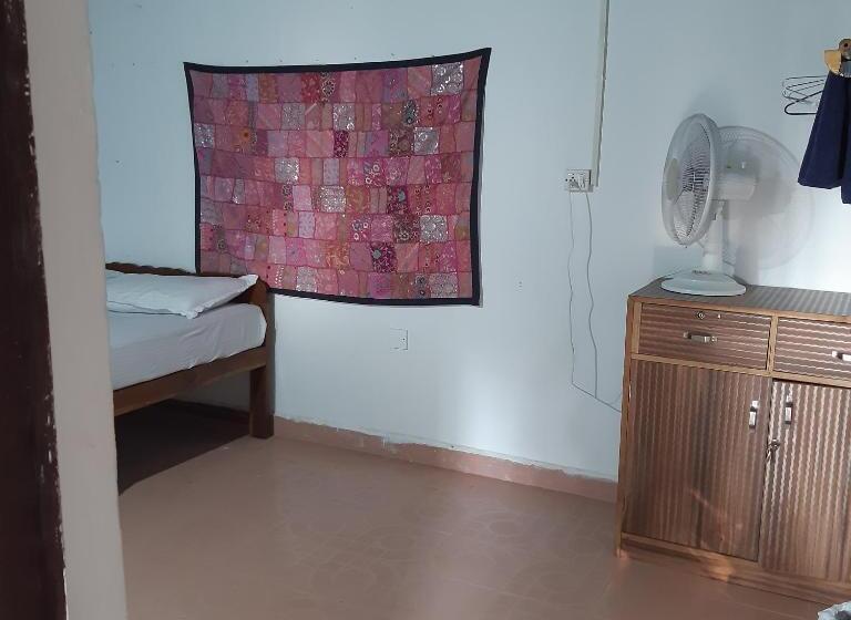 פנסיון Monsoon