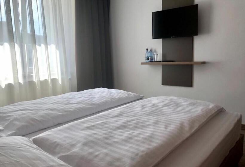 بنسيون Nueva Park