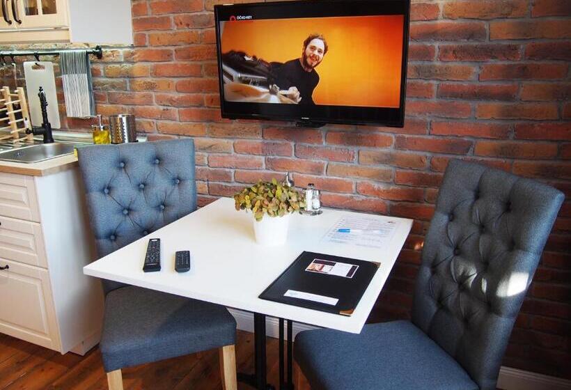 פנסיון Penzion V Peřině