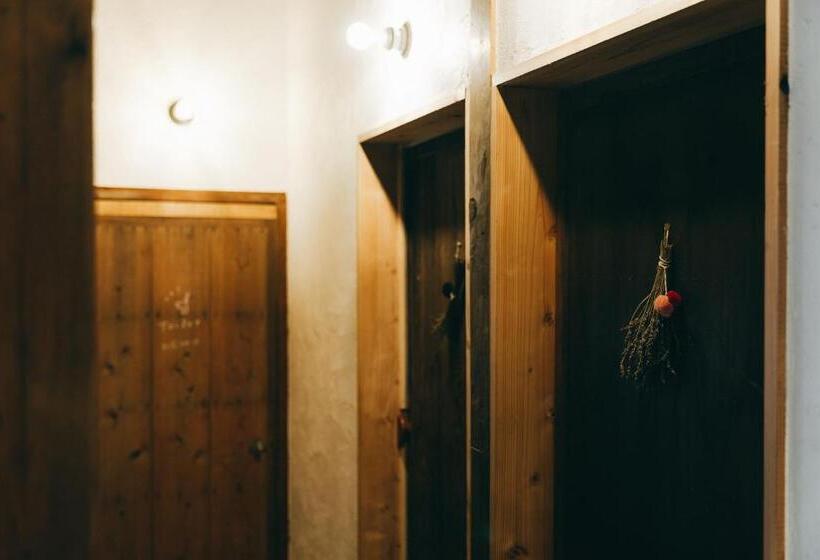 פנסיון Yamairo Guesthouse