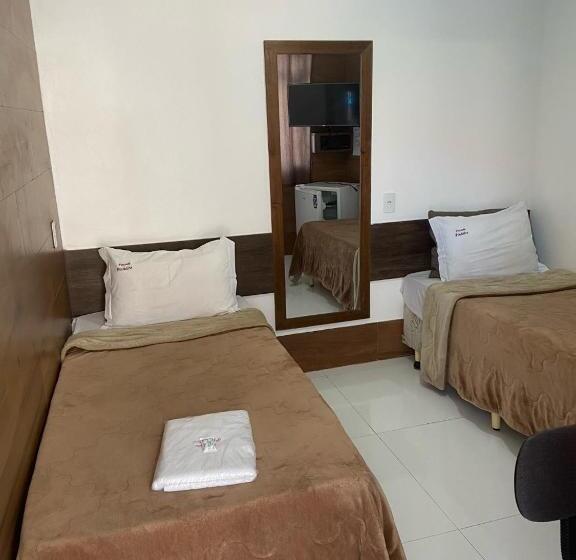 호스텔 Pousada Pinheiro