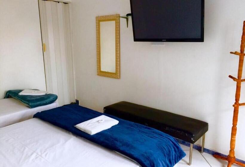 호스텔 Pousada Pinheiro