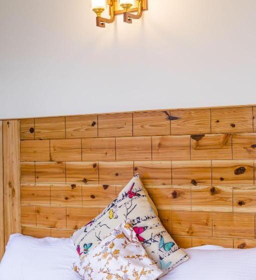 ベッドアンドブレックファースト Aaramgah