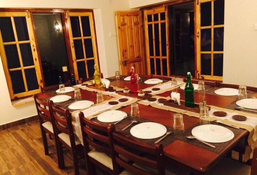 ベッドアンドブレックファースト Aaramgah