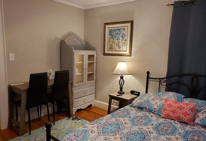 مبيت وإفطار Natalie House   Boston