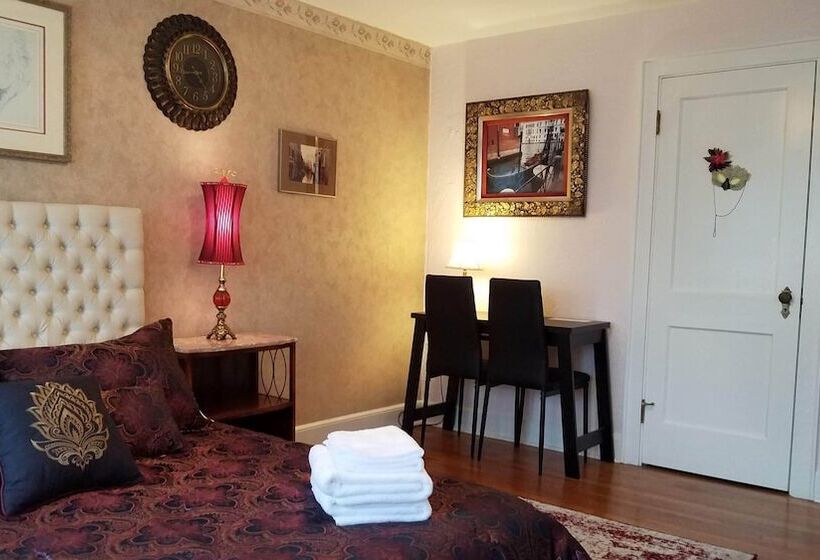 مبيت وإفطار Natalie House   Boston