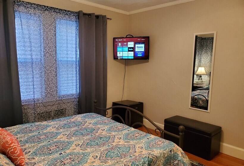 مبيت وإفطار Natalie House   Boston