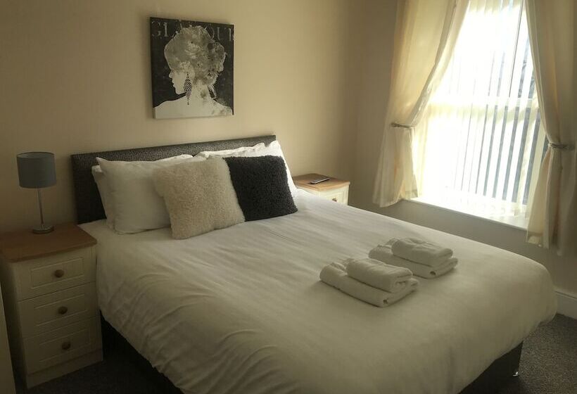 צימר Nags Head Pub