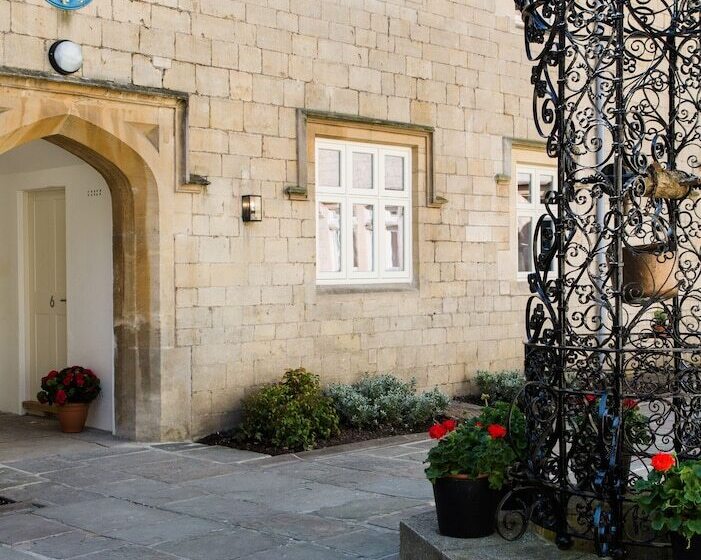 Hiding Space   St Catherine S Hospital