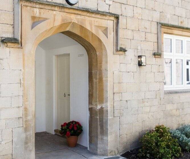 Hiding Space   St Catherine S Hospital