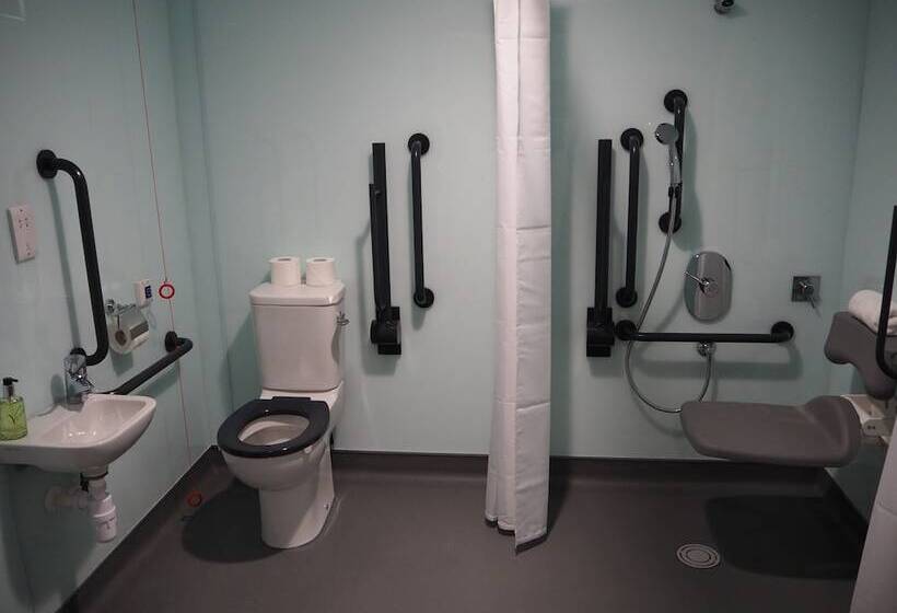 Easyhotel Barcelona Fira