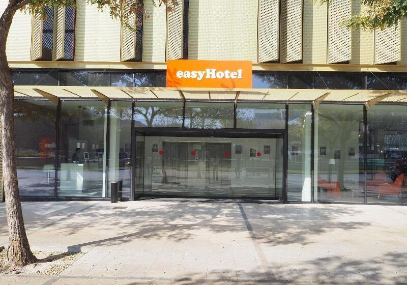 Easyhotel Barcelona Fira