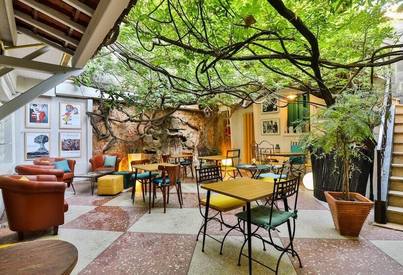 Отель L Atmosphere