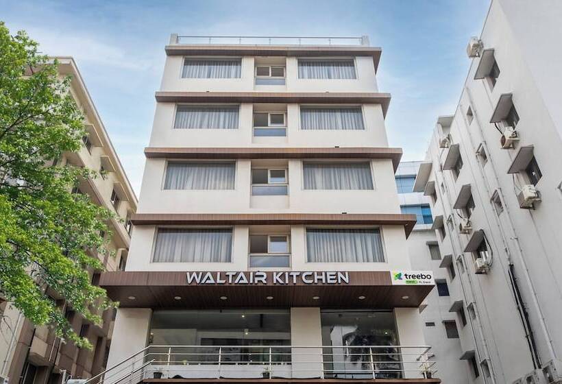 Отель Treebo Pl Grand, Vishakapatnam