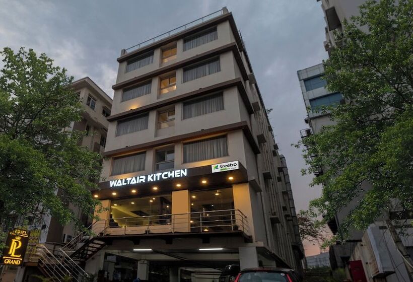 Отель Treebo Pl Grand, Vishakapatnam